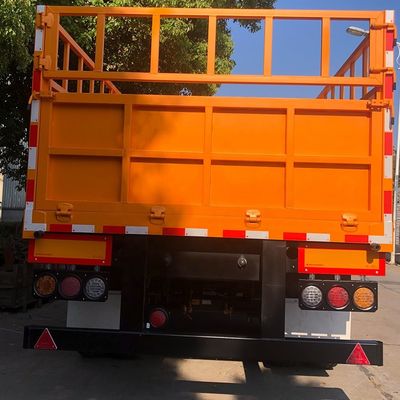 Semi-Trailers with T700/Q345 Steel Main Beam 60 Years of CIMC HUAJUN Dependability